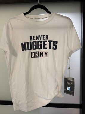 DKNY White Denver Nuggets Graphic Short Sleeve Tee small women’s S NWT